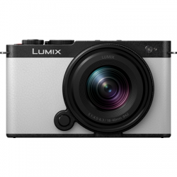 Panasonic Lumix S9 Smokey White 18-40mm F/4.5-6.3-2654503