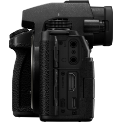 Panasonic Lumix S5M2X body