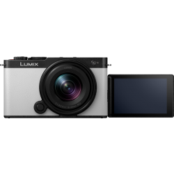Panasonic Lumix S9 Smokey White 18-40mm F/4.5-6.3