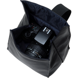 Artisan & Artist | ACAM-78 | Leather Pouch in Kipskin Leather (L) Black