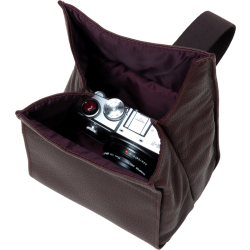 Artisan & Artist | ACAM-77 | Leather Pouch in Kipskin Leather (S) Brown
